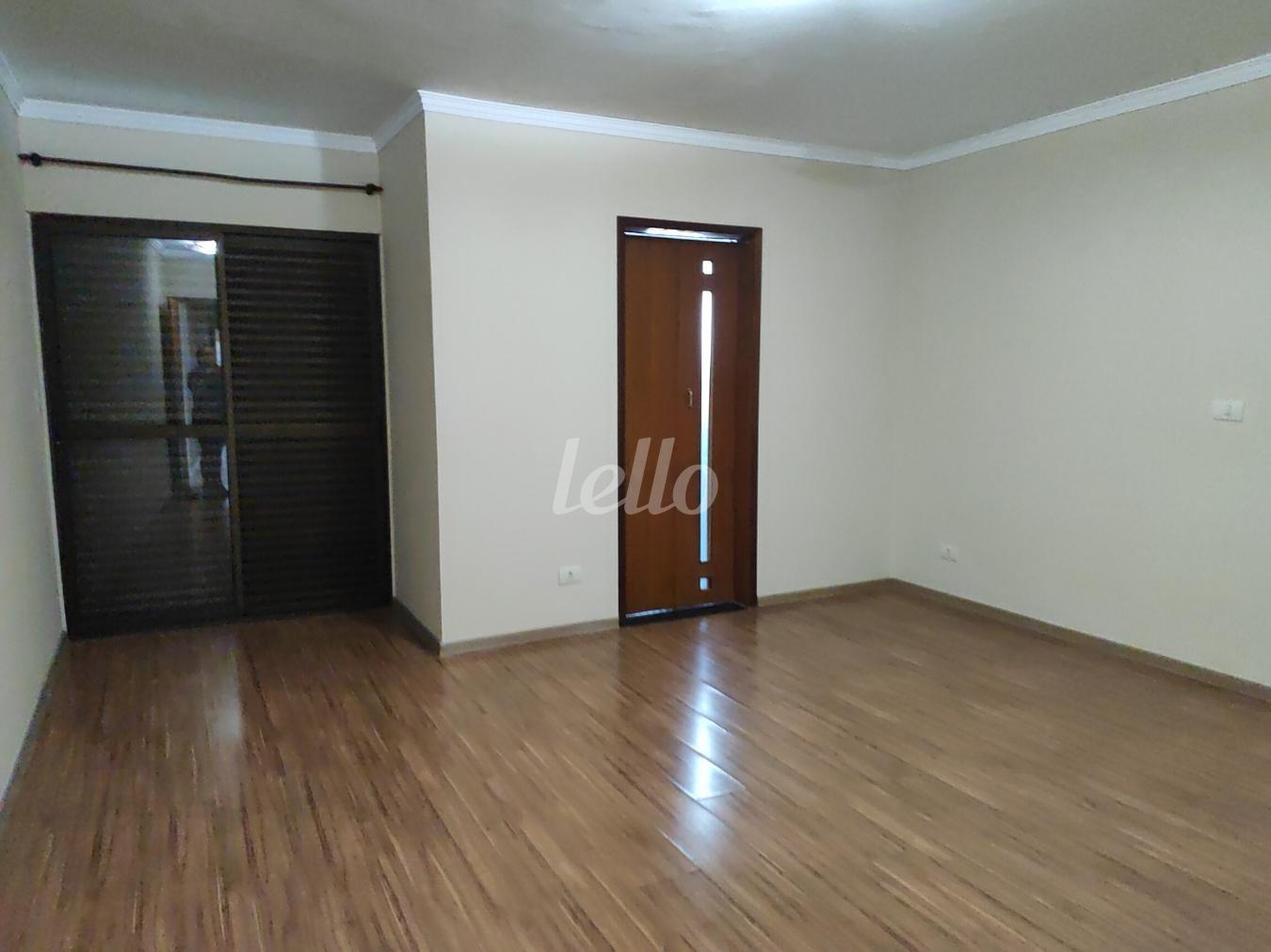 6-SUÍTE 1-001.JPG de Casa para alugar, sobrado com 200 m², 3 quartos e em Vila Centenário - São Paulo