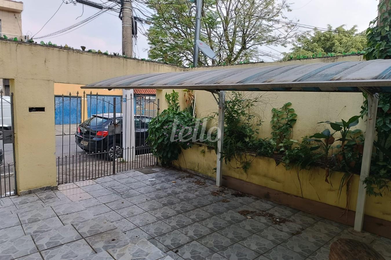 GARAGEM de Casa à venda, sobrado com 100 m², 2 quartos e 1 vaga em Vila Margarida - São Paulo