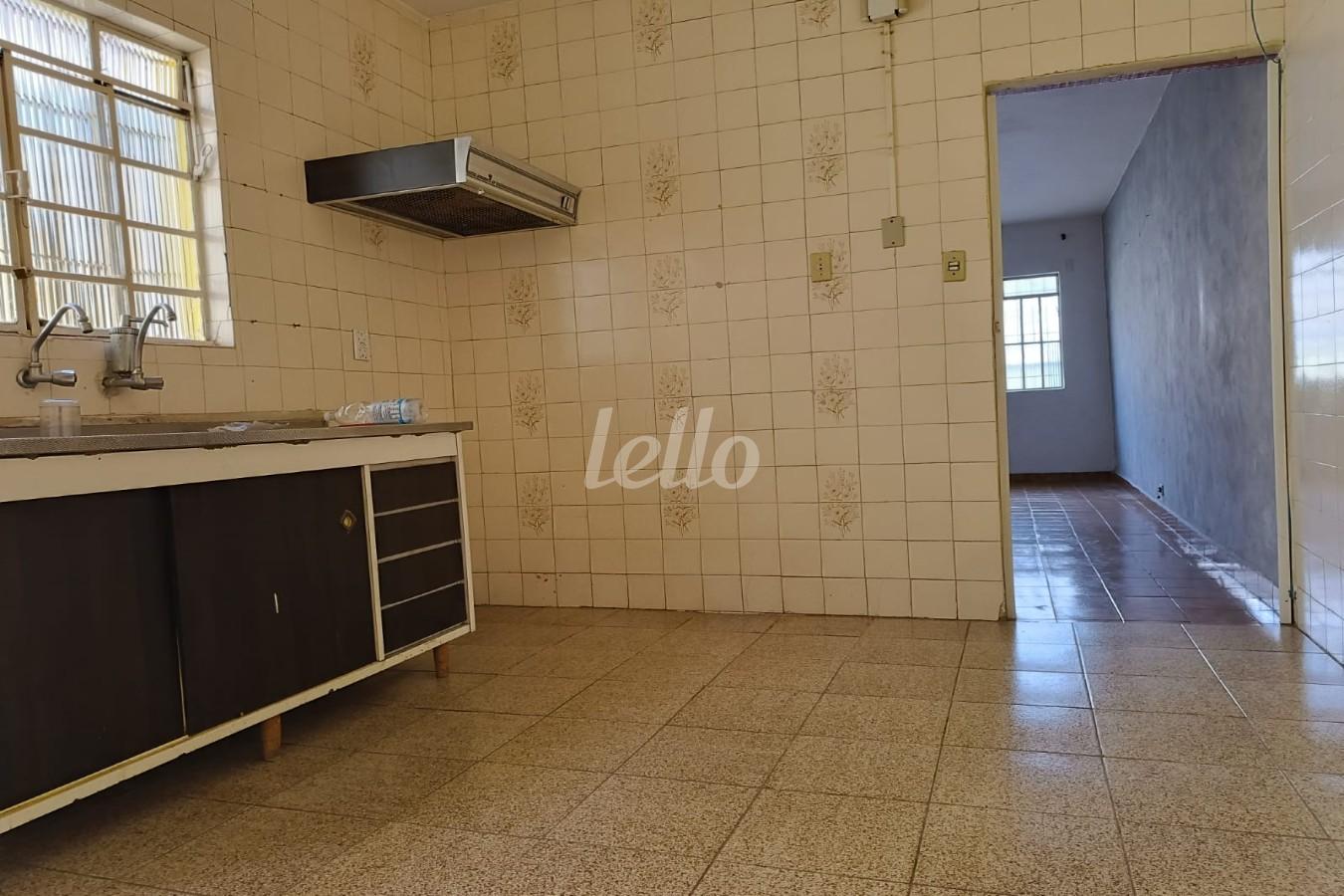 COZINHA de Casa à venda, sobrado com 100 m², 2 quartos e 1 vaga em Vila Margarida - São Paulo