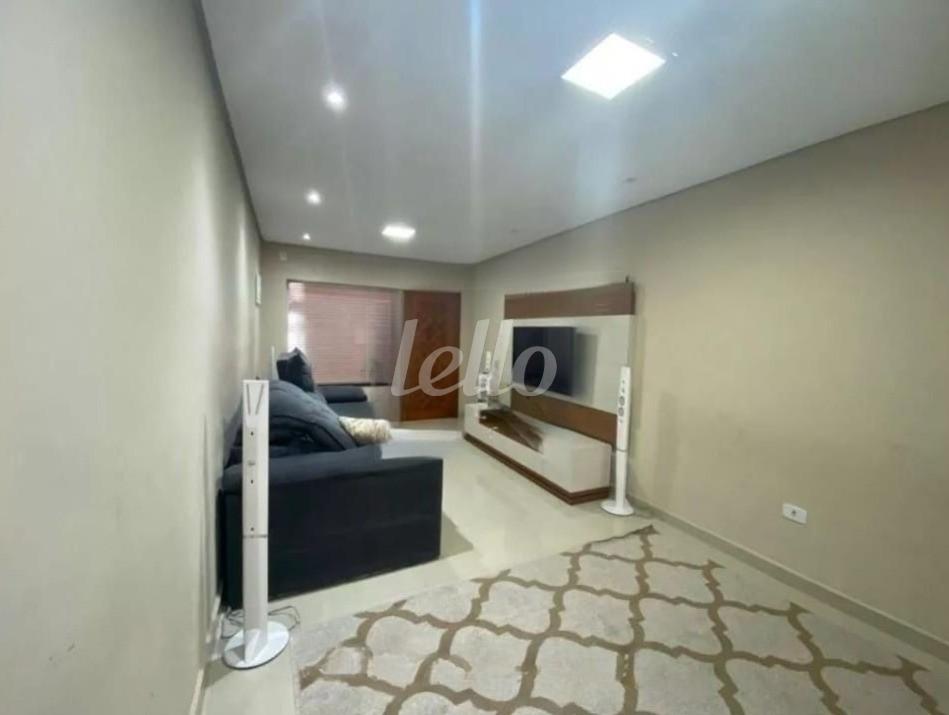 SALA DOIS AMBIENTES de Casa à venda, sobrado com 346 m², 3 quartos e 4 vagas em Jardim Paraíso - Santo André