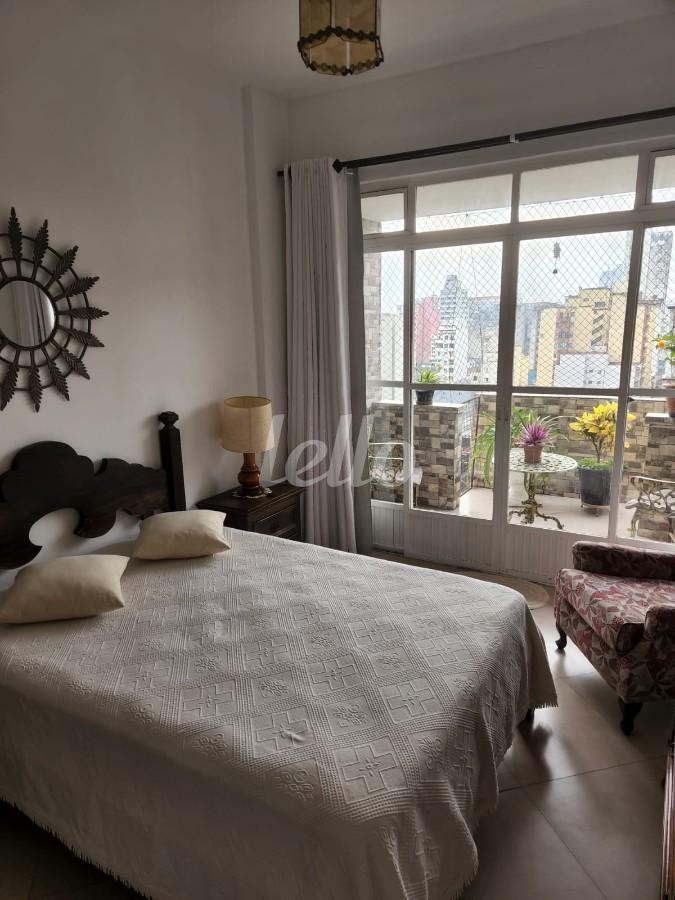 6 de Apartamento à venda, Padrão com 76 m², 1 quarto e em República - São Paulo