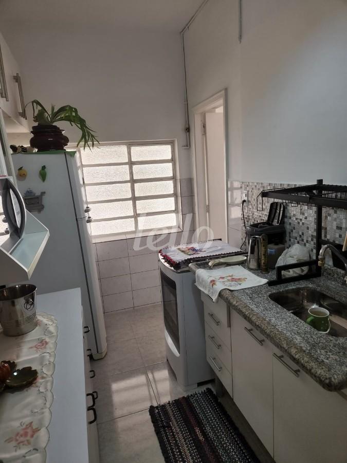 18 de Apartamento à venda, Padrão com 76 m², 1 quarto e em República - São Paulo