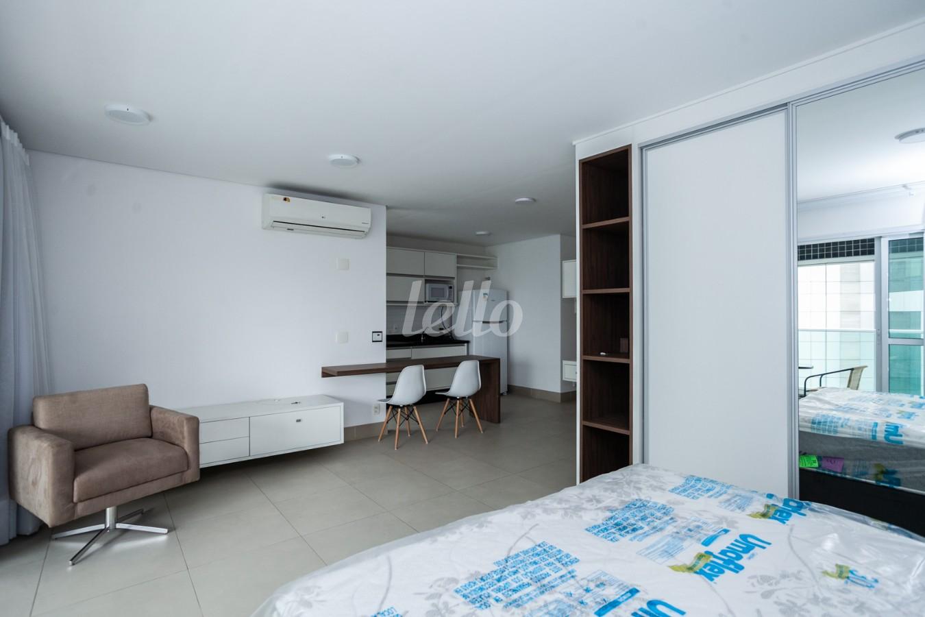 02SALA_005 de Apartamento para alugar, Padrão com 55 m², e 2 vagas em Vila Regente Feijó - São Paulo