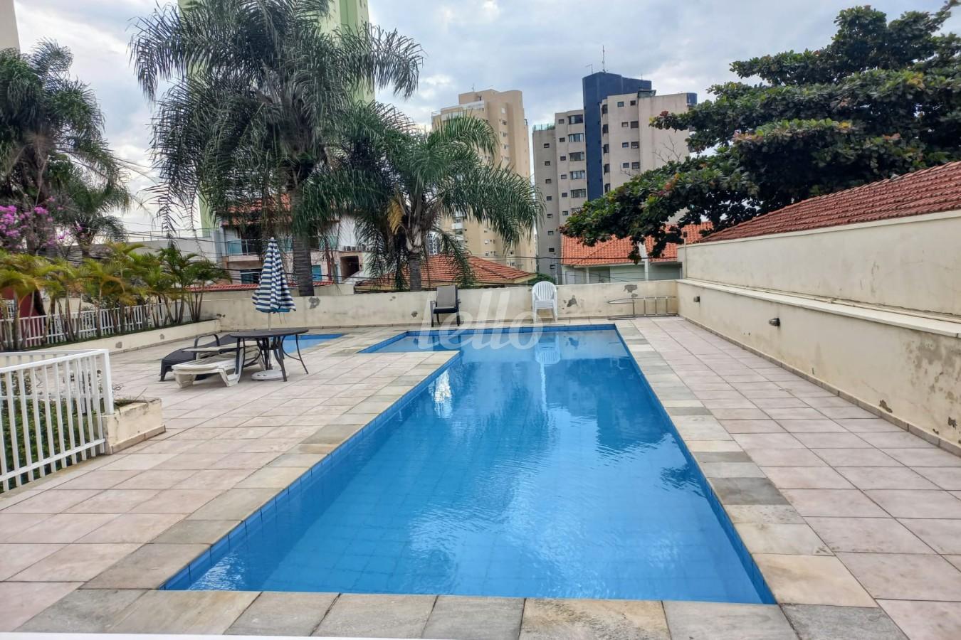 PISCINA ADULTO E INFANTIL