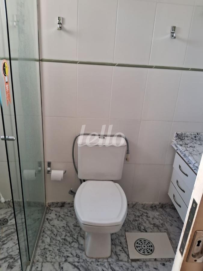 BANHEIRO de Apartamento à venda, Padrão com 56 m², 2 quartos e 2 vagas em Alto de Pinheiros - São Paulo