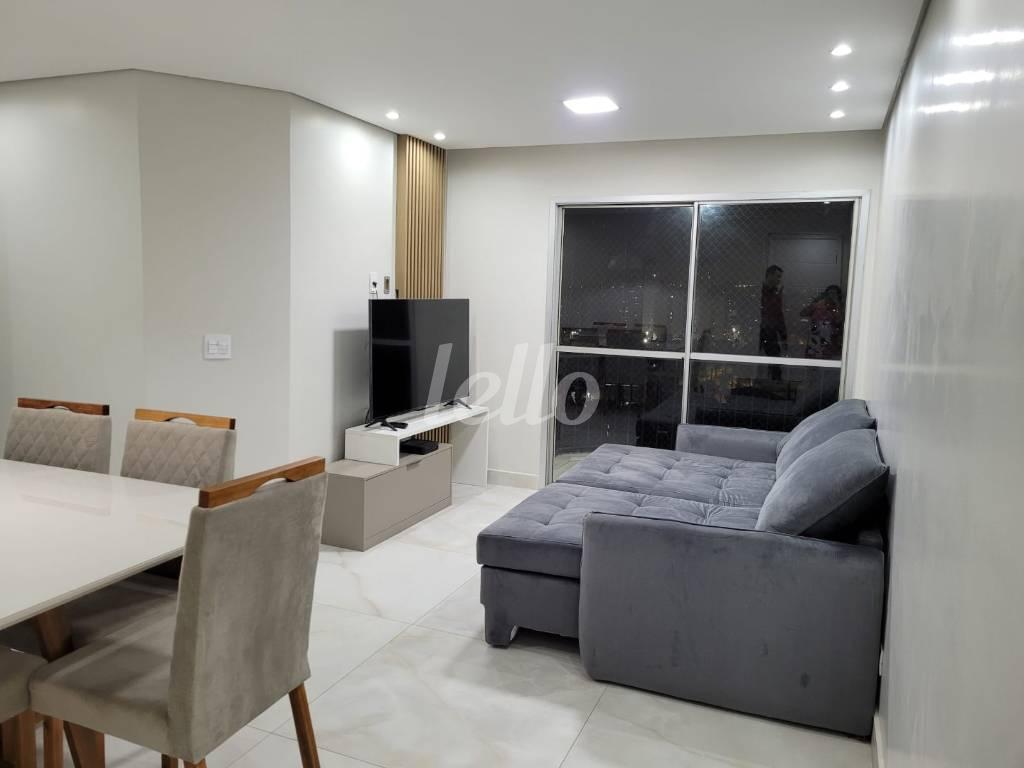 LIVING de Apartamento à venda, Padrão com 60 m², 2 quartos e 1 vaga em Vila Santa Catarina - São Paulo