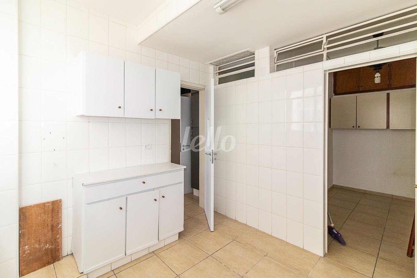 ÁREA DE SERVIÇO de Apartamento à venda, Padrão com 198 m², 3 quartos e 1 vaga em Jardim Paulista - São Paulo