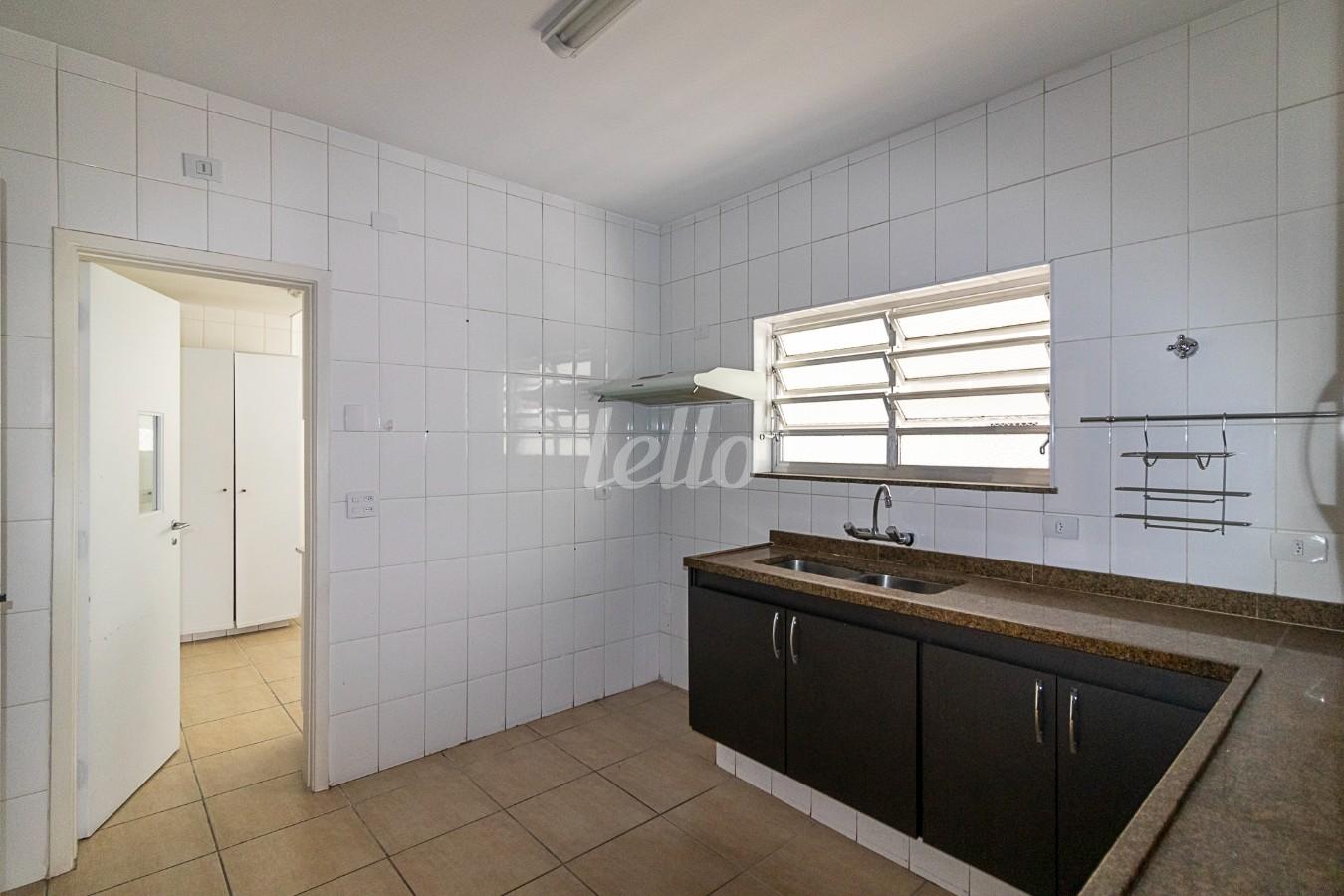 COZINHA de Apartamento à venda, Padrão com 198 m², 3 quartos e 1 vaga em Jardim Paulista - São Paulo