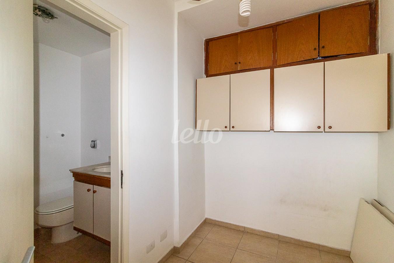 ÁREA DE SERVIÇO de Apartamento à venda, Padrão com 198 m², 3 quartos e 1 vaga em Jardim Paulista - São Paulo