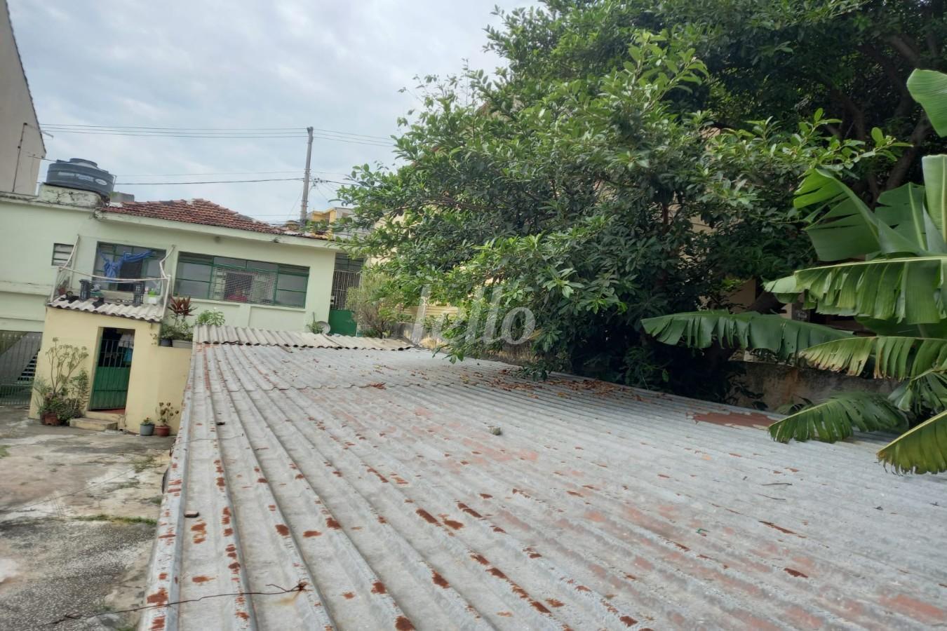 AREA DOS FUNDOS de Casa à venda, térrea com 150 m², 2 quartos e 10 vagas em Parada Inglesa - São Paulo