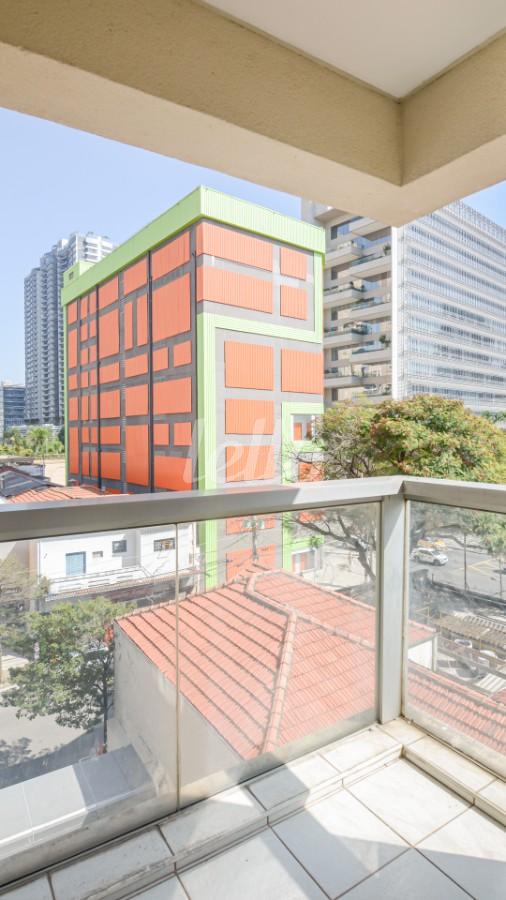 SACADA de Sala / Conjunto à venda, Padrão com 36 m², e em Brooklin Paulista - São Paulo