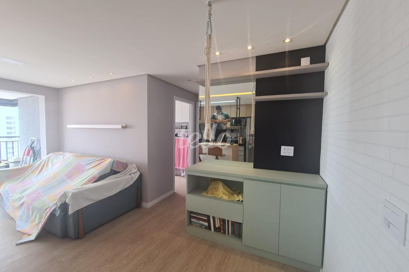 SALA de Apartamento à venda, Padrão com 59 m², 2 quartos e 1 vaga em Vila Dom Pedro I - São Paulo