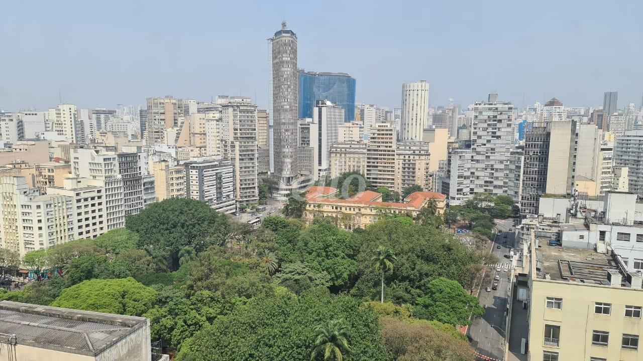 ANDAR de Sala / Conjunto para alugar, Padrão com 971 m², e em República - São Paulo