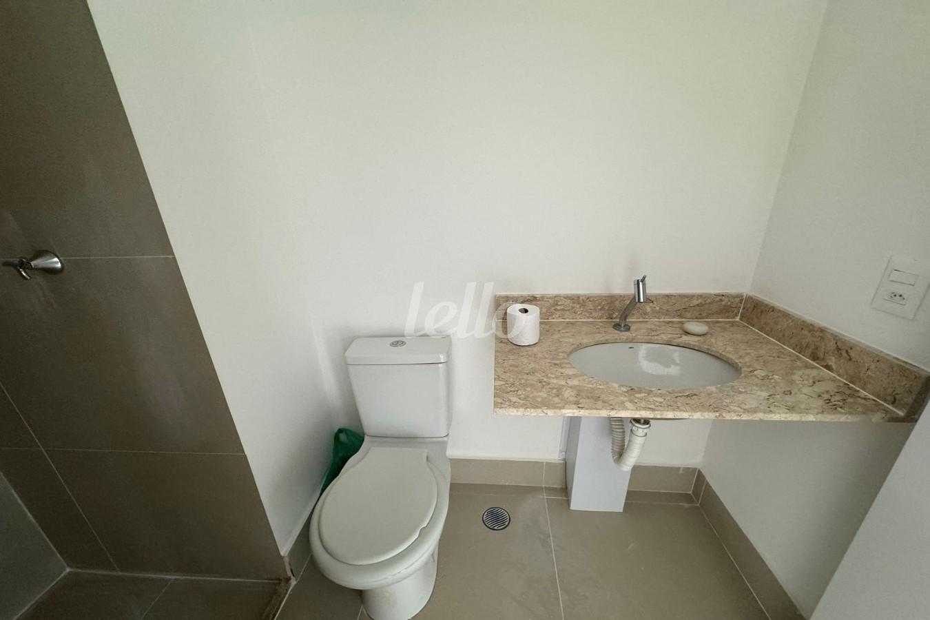 BANHEIRO de Apartamento à venda, Padrão com 24 m², 1 quarto e em Ipiranga - São Paulo