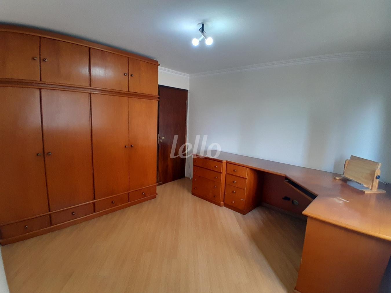 4-DORMITÓRIO 2-002.JPG de Apartamento à venda, Padrão com 117 m², 3 quartos e 1 vaga em Ch Santo Antônio (ZL) - São Paulo