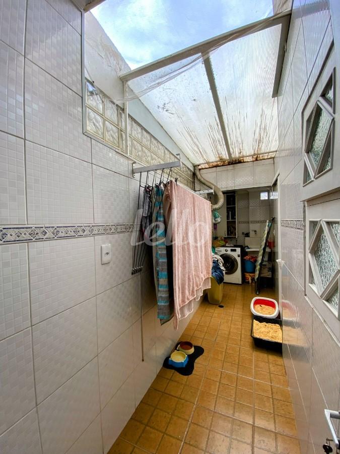 ÁREA EXTERNA de Casa à venda, sobrado com 162 m², 3 quartos e 4 vagas em Mauá - São Caetano do Sul