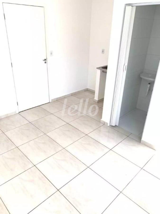 SALA de Apartamento para alugar, Kitnet com 25 m², e em Vila Esperança - São Paulo