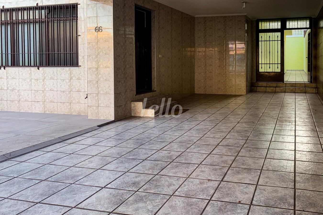 03GARAGEM_004 de Casa para alugar, térrea com 145 m², 3 quartos e 4 vagas em Jardim Vila Formosa - São Paulo