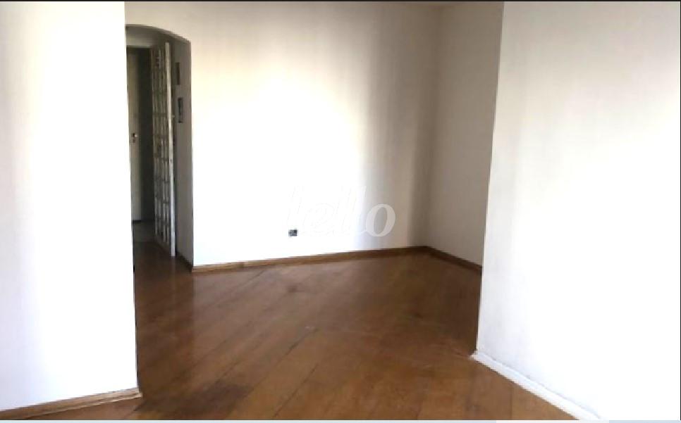 SALA de Apartamento à venda, Padrão com 105 m², 3 quartos e 2 vagas em Indianópolis - São Paulo