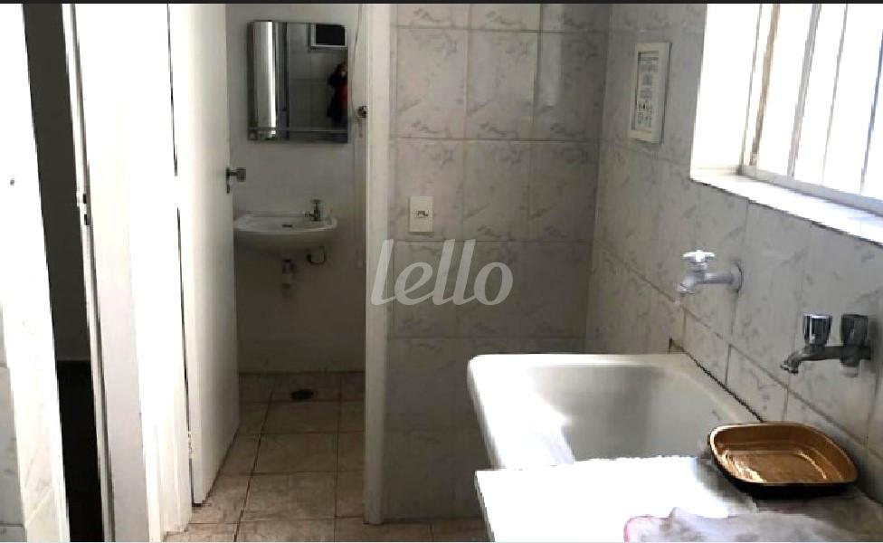 AREA DE SERVIÇO de Apartamento à venda, Padrão com 105 m², 3 quartos e 2 vagas em Indianópolis - São Paulo