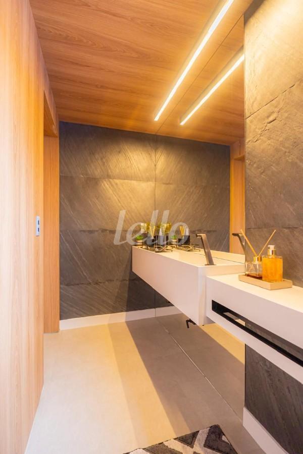 LAVABO de Casa à venda, sobrado com 420 m², 5 quartos e 6 vagas em Parque Residencial Itapeti - Mogi Das Cruzes