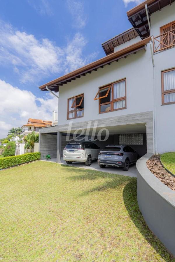 COZINHA de Casa à venda, sobrado com 420 m², 5 quartos e 6 vagas em Parque Residencial Itapeti - Mogi Das Cruzes