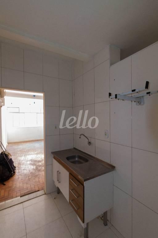 COZINHA de Apartamento à venda, Padrão com 32 m², 1 quarto e em Liberdade - São Paulo