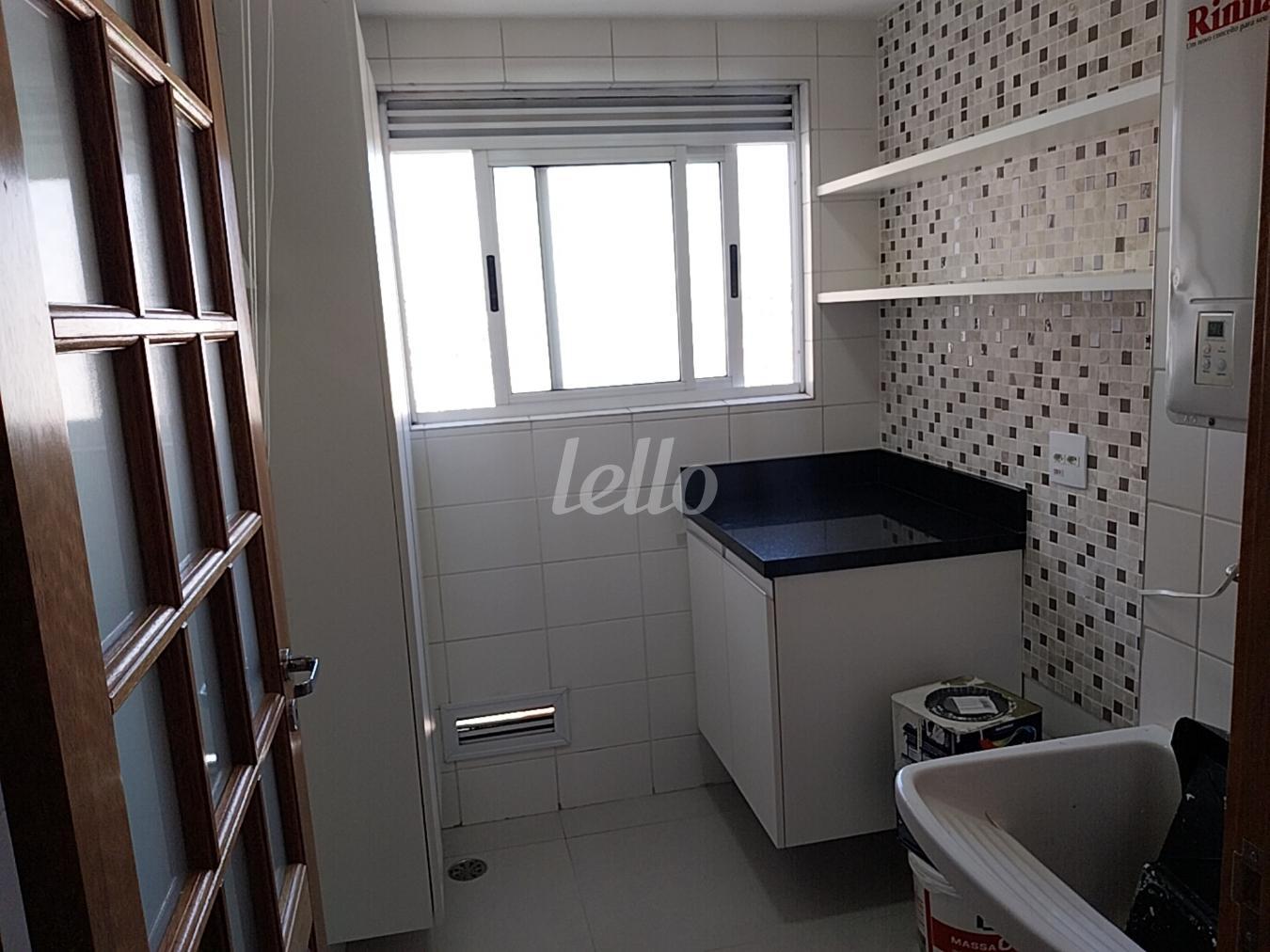 11-ÁREA DE SERVIÇO-001.JPG de Apartamento para alugar, Padrão com 98 m², 3 quartos e 2 vagas em Vila Formosa - São Paulo