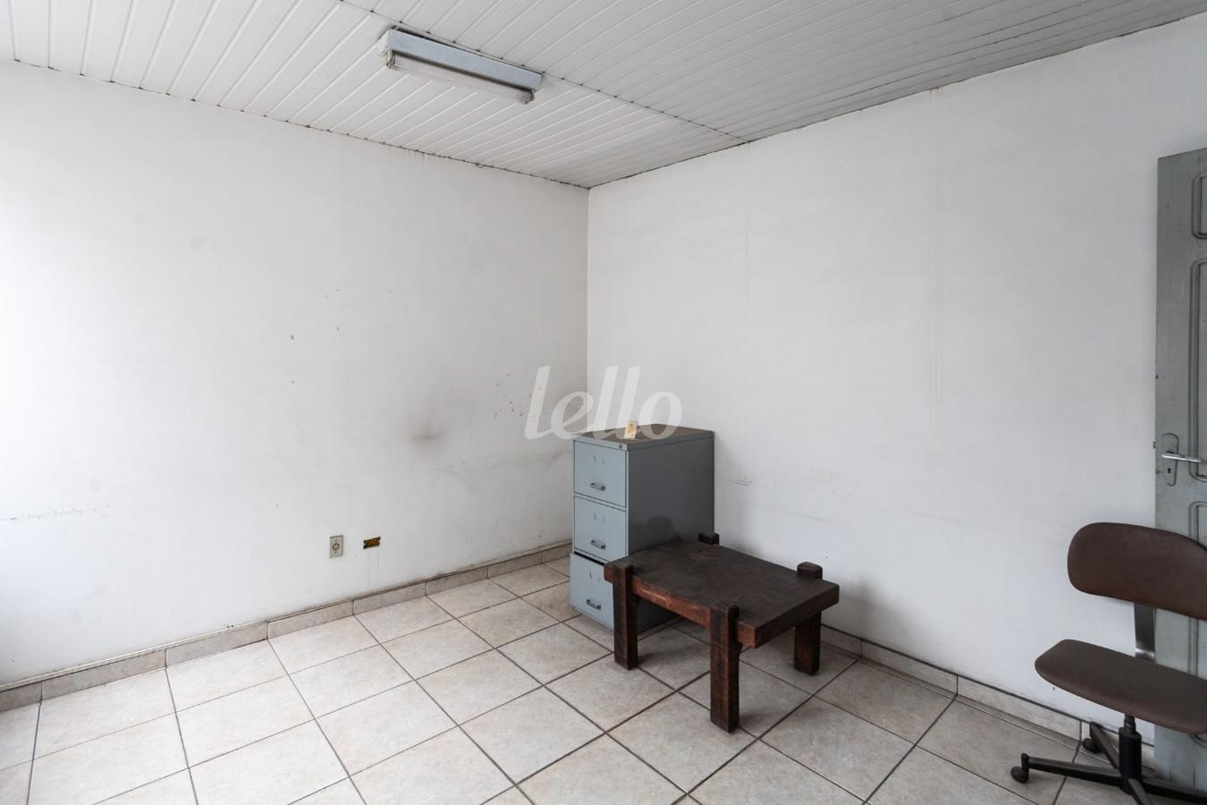 SALA de Sobreloja para alugar, Padrão com 250 m², e 10 vagas em Lot Caminhos de San Conrado - Campinas