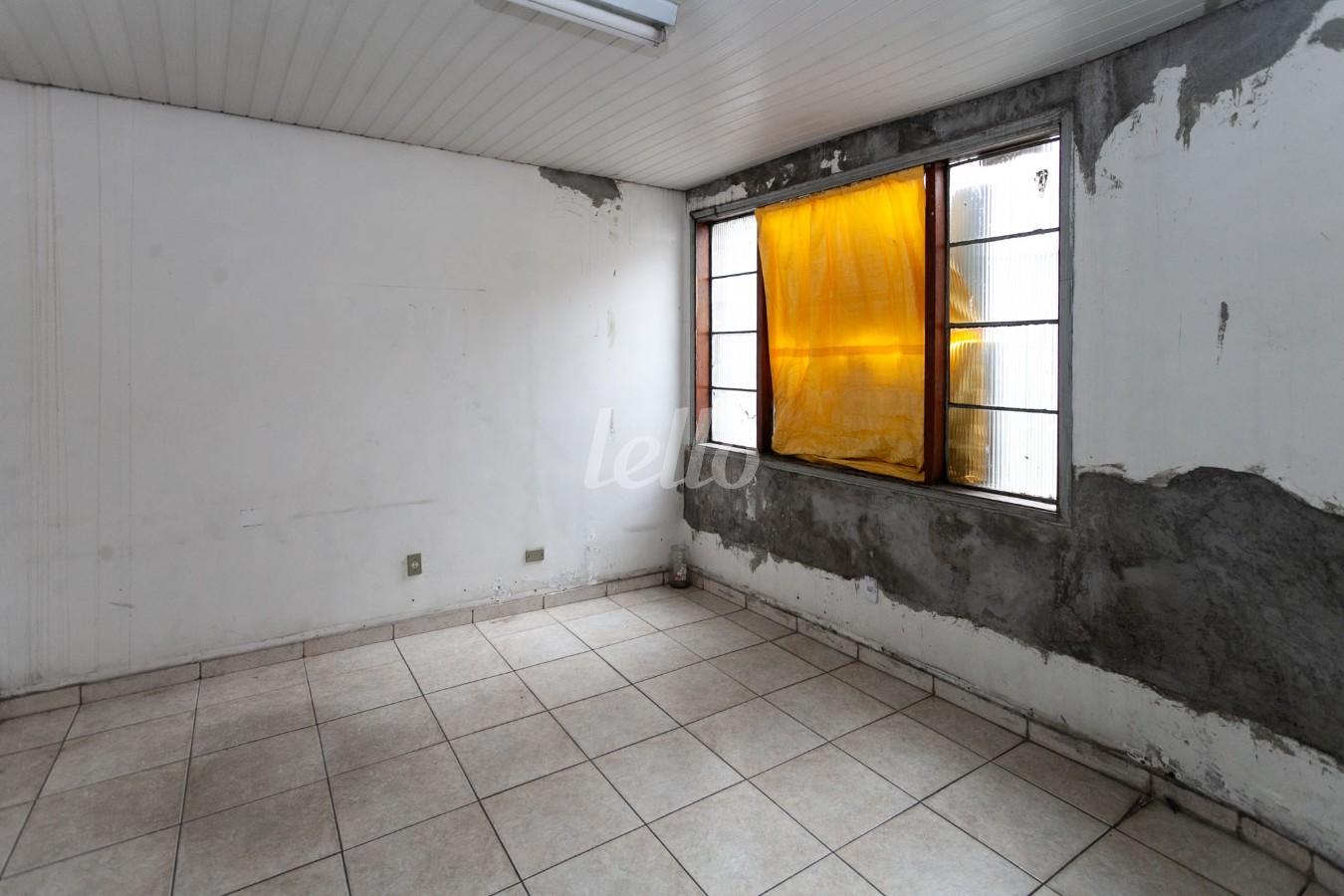 SALA de Sobreloja para alugar, Padrão com 250 m², e 10 vagas em Lot Caminhos de San Conrado - Campinas