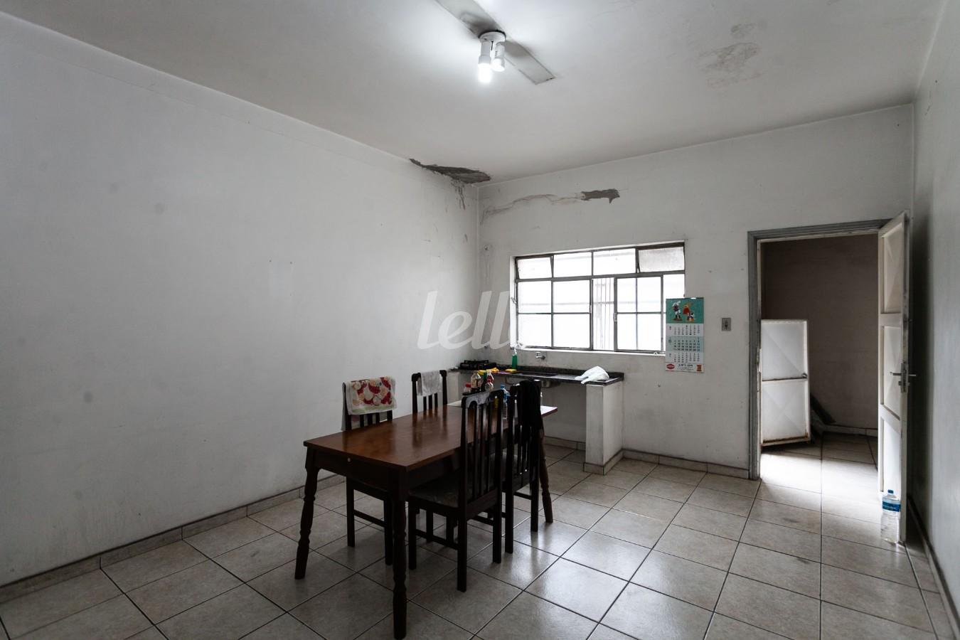 SALA de Sobreloja para alugar, Padrão com 250 m², e 10 vagas em Lot Caminhos de San Conrado - Campinas