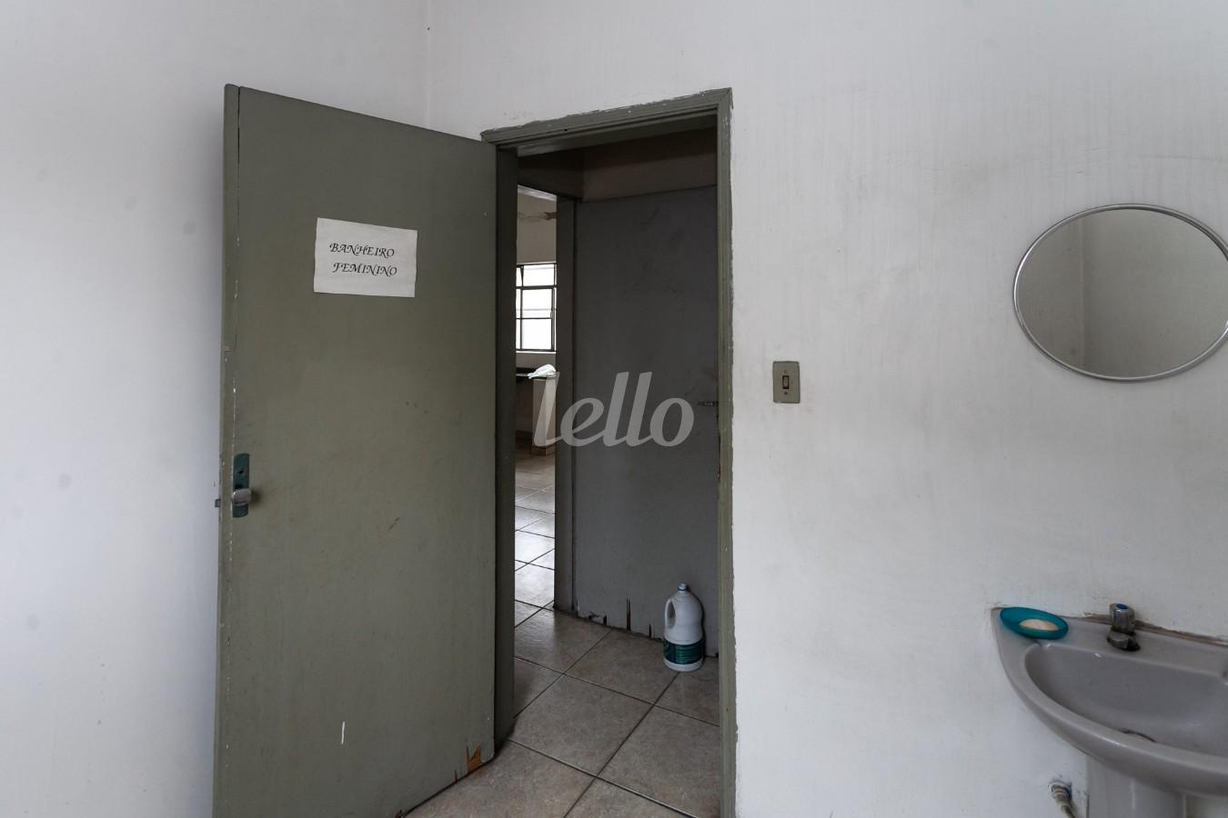 SALA de Sobreloja para alugar, Padrão com 250 m², e 10 vagas em Lot Caminhos de San Conrado - Campinas