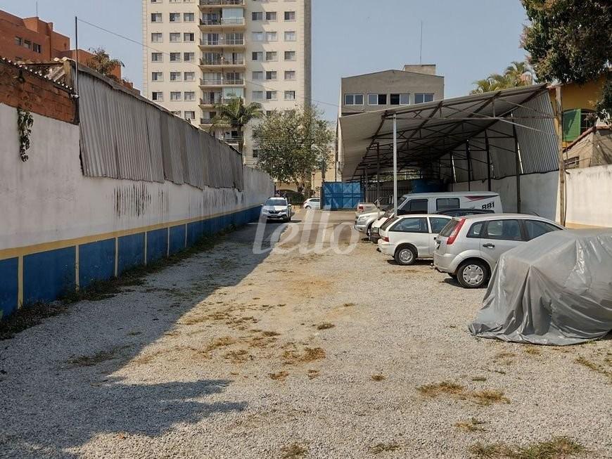 TERRENO de Área / Terreno à venda, Padrão com 480 m², e em Santo Amaro - São Paulo