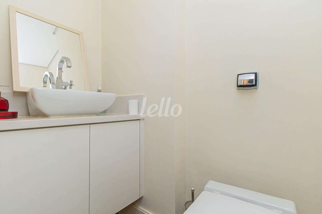 LAVABO de Apartamento para alugar, Padrão com 40 m², 1 quarto e 1 vaga em Vila Clementino - São Paulo