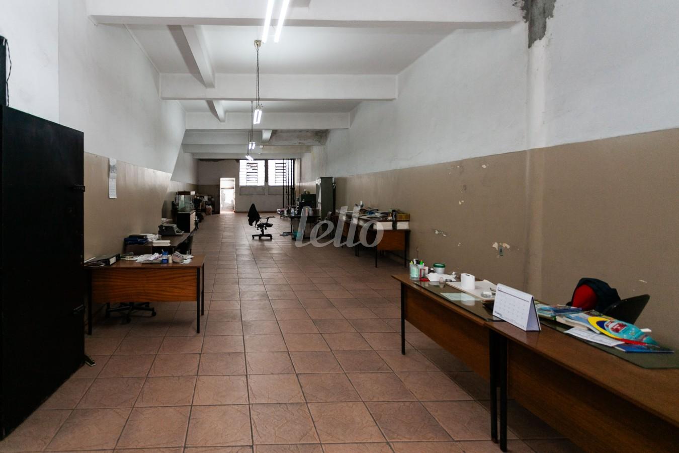 SALA de Loja para alugar, Padrão com 250 m², e 10 vagas em Lot Caminhos de San Conrado - Campinas