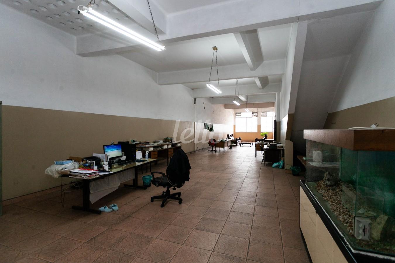 SALA de Loja para alugar, Padrão com 250 m², e 10 vagas em Lot Caminhos de San Conrado - Campinas