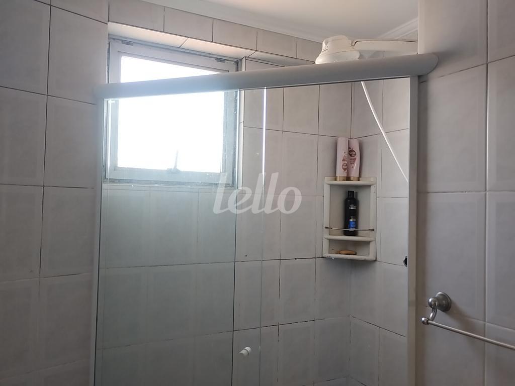 8-BANHEIRO-003.JPG de Apartamento para alugar, Padrão com 70 m², 2 quartos e 1 vaga em Mandaqui - São Paulo