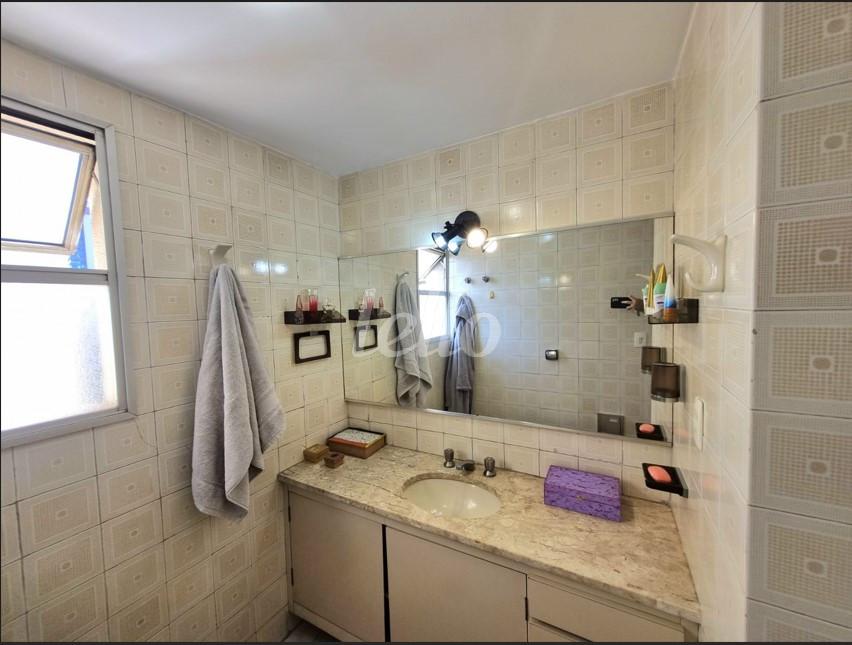 BANHEIRO de Apartamento à venda, Padrão com 92 m², 3 quartos e 1 vaga em Campo Belo - São Paulo