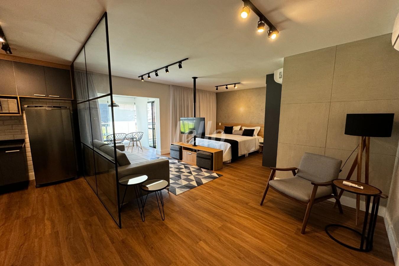 STUDIO de Apartamento para alugar, Padrão com 77 m², 1 quarto e 2 vagas em Chácara Santo Antônio - São Paulo