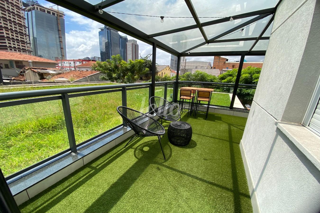 STUDIO de Apartamento para alugar, Padrão com 77 m², 1 quarto e 2 vagas em Chácara Santo Antônio - São Paulo