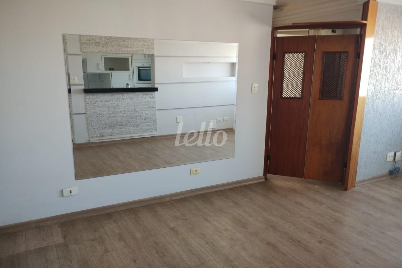 SALA de Apartamento à venda, Padrão com 56 m², 2 quartos e 1 vaga em Chácara Belenzinho - São Paulo