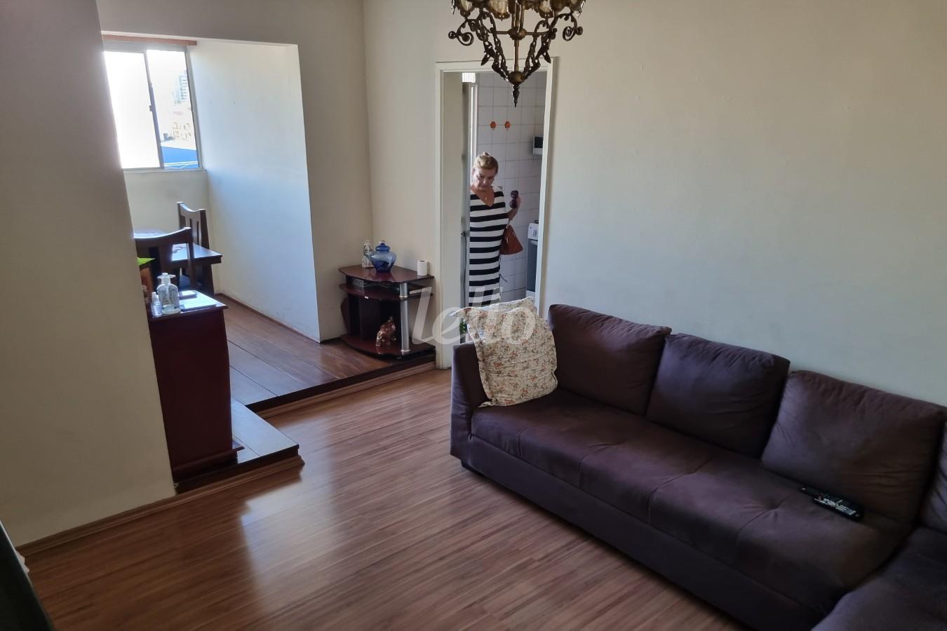 SALA de Apartamento à venda, Padrão com 60 m², 2 quartos e 1 vaga em Parque São Jorge - São Paulo