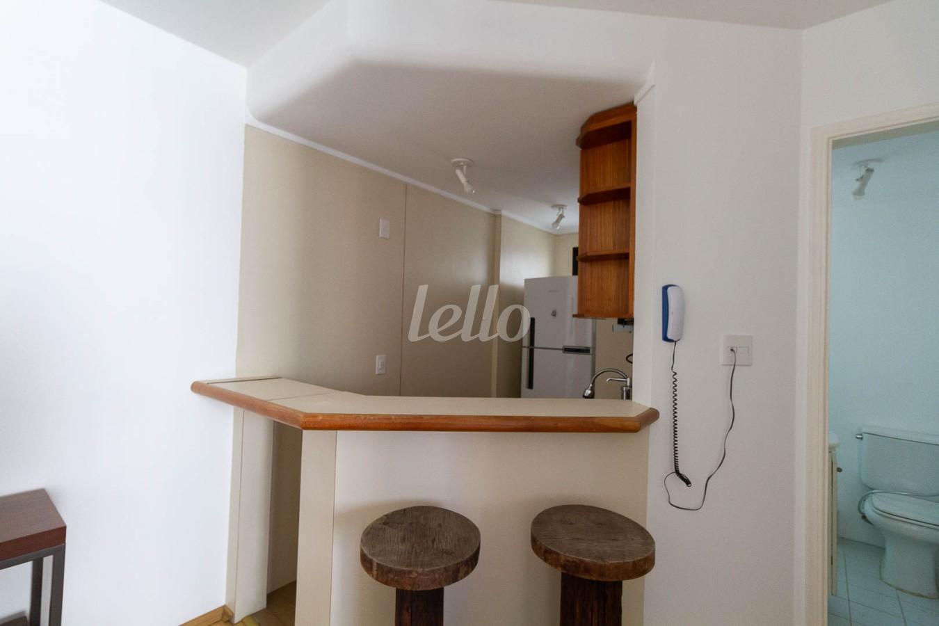 COZINHA de Apartamento para alugar, Padrão com 39 m², 1 quarto e 1 vaga em Vila Nova Conceição - São Paulo