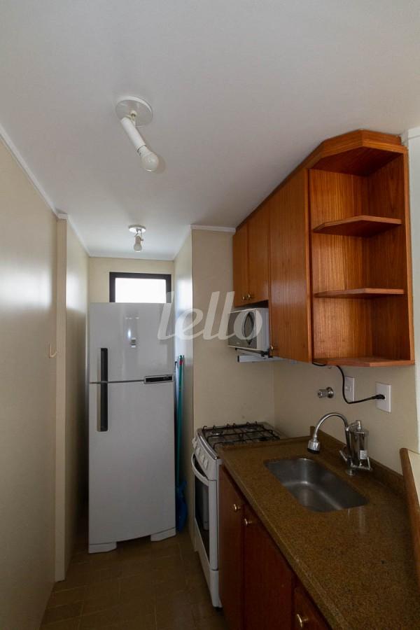 COZINHA de Apartamento para alugar, Padrão com 39 m², 1 quarto e 1 vaga em Vila Nova Conceição - São Paulo