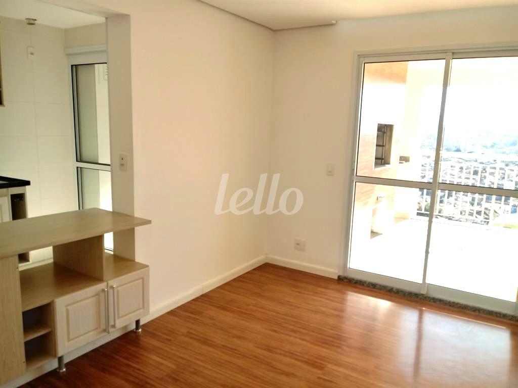 F de Apartamento à venda, Padrão com 65 m², 2 quartos e 1 vaga em Vila Ester (zona Norte) - São Paulo