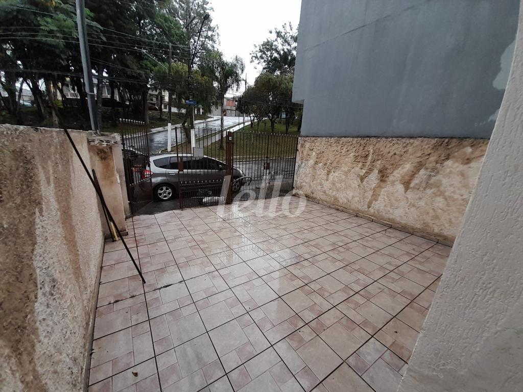 GARAGEM de Casa à venda, sobrado com 122 m², 4 quartos e 2 vagas em Parque Casa de Pedra - São Paulo