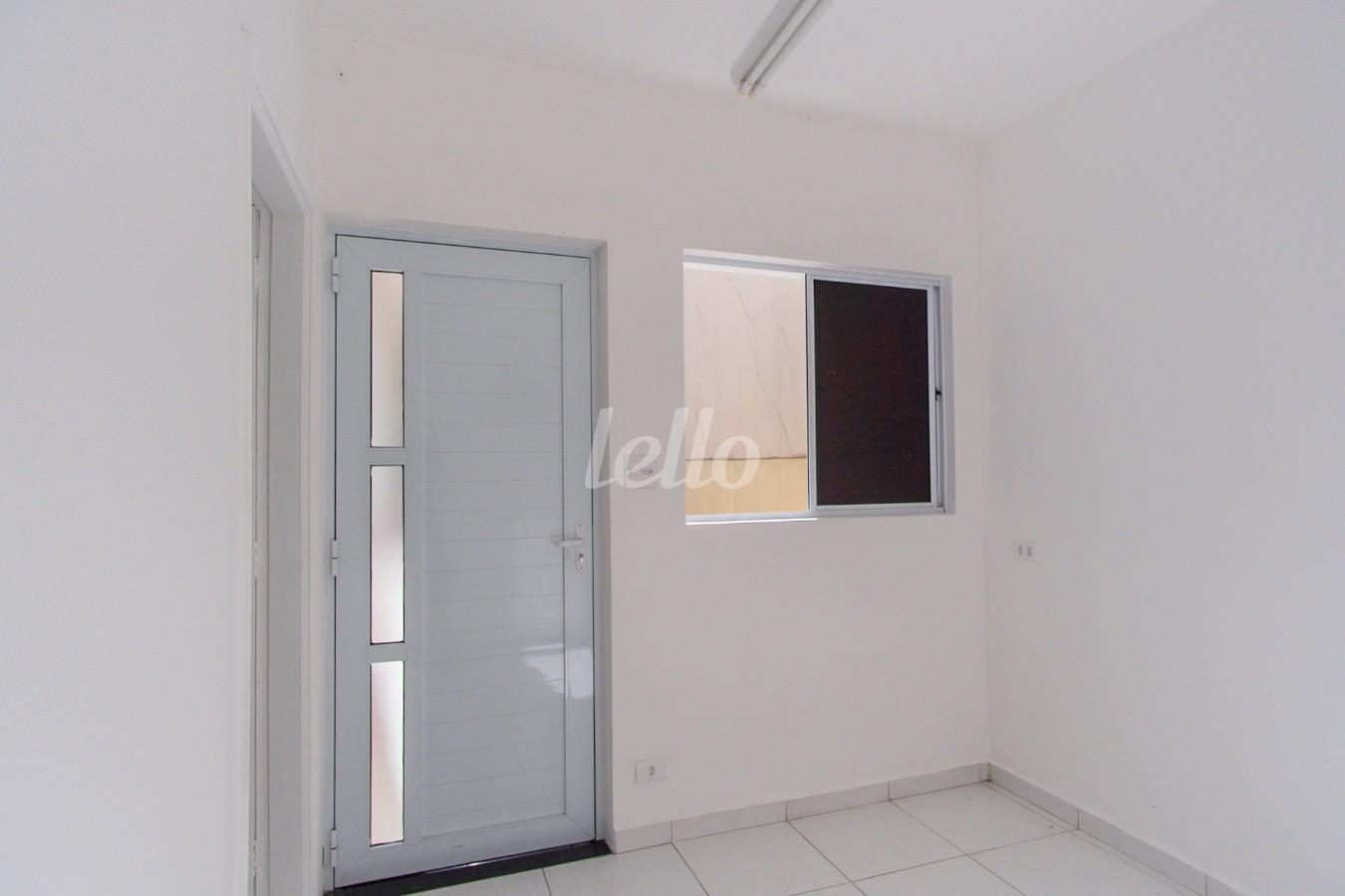 02SALA-DE-ENTRADA_002 de Casa para alugar, térrea com 70 m², e em Água Fria - São Paulo