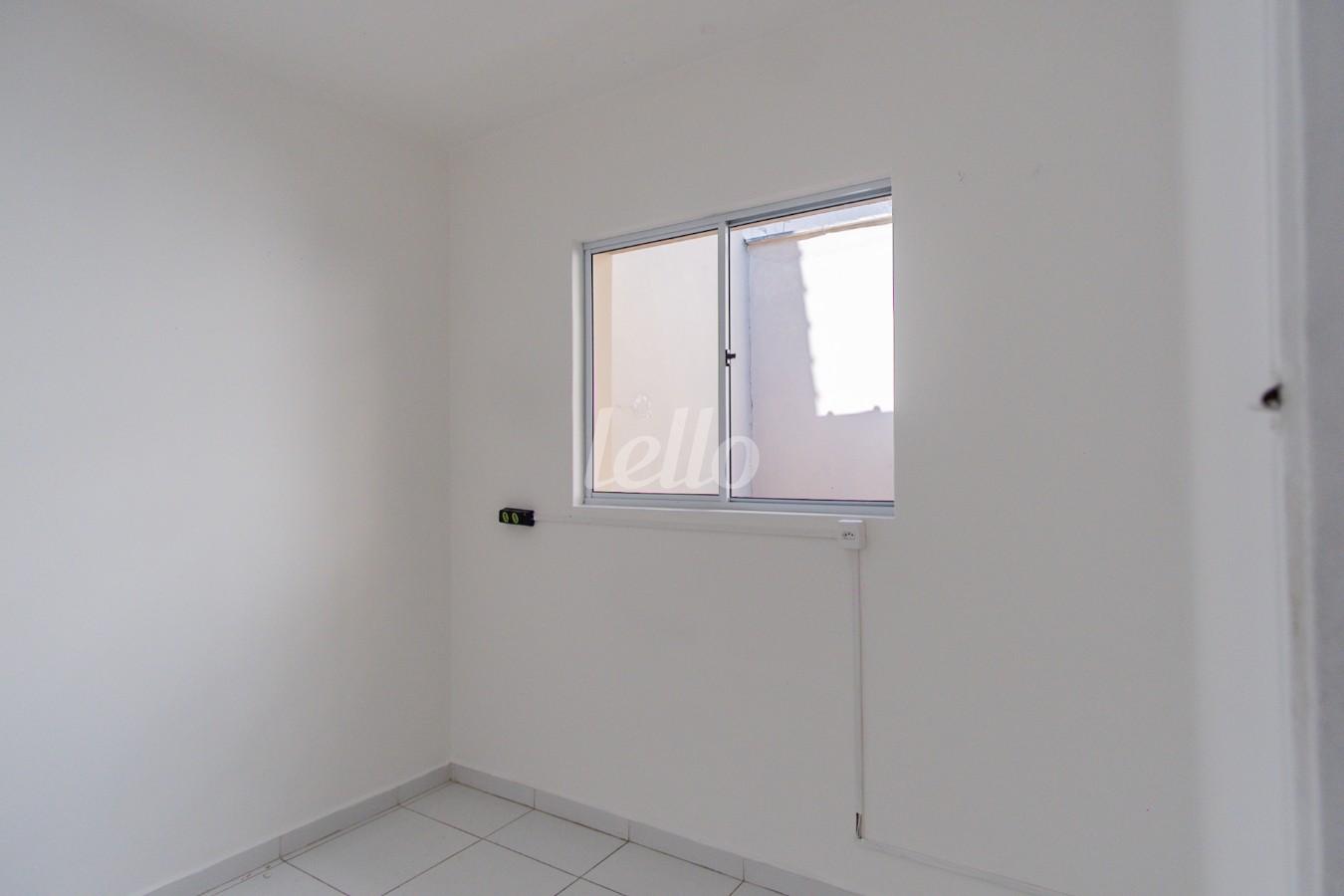 06SALA-DOS-FUNDOS_001 de Casa para alugar, térrea com 70 m², e em Água Fria - São Paulo