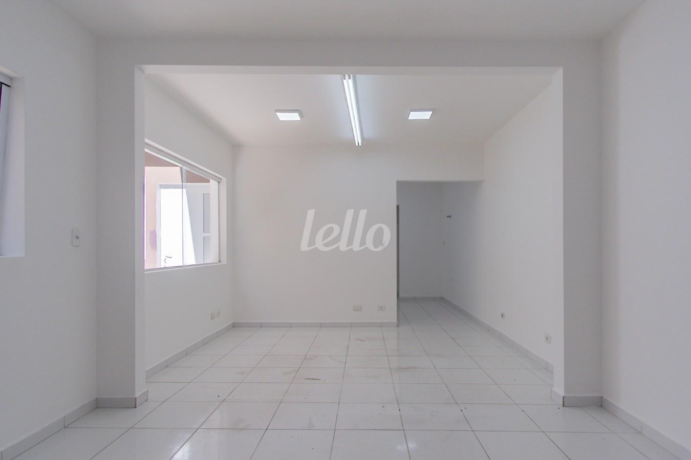 03SALA_001 de Casa para alugar, térrea com 70 m², e em Água Fria - São Paulo