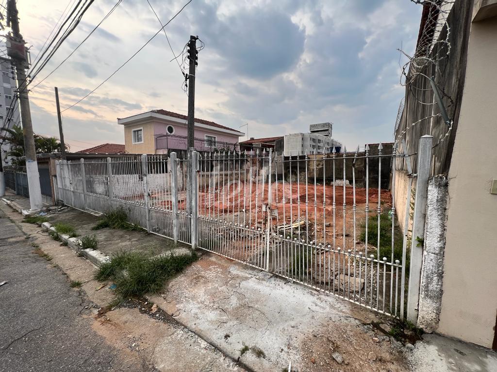 VISTA FRENTE de Área / Terreno à venda, Padrão com 350 m², e em Vila Constança - São Paulo